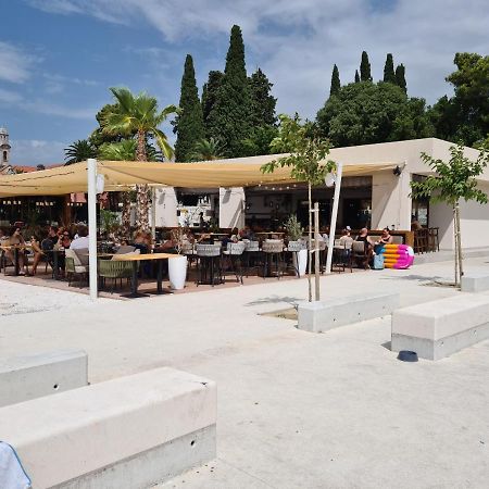 Apartmani Ivana Kaštela Esterno foto