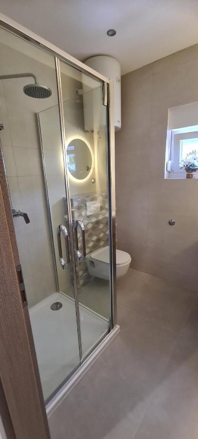 Apartmani Ivana Kaštela Esterno foto