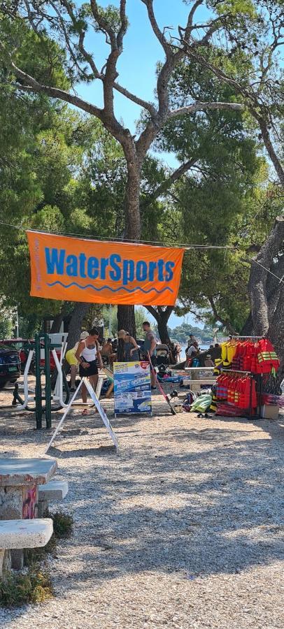 Apartmani Ivana Kaštela Esterno foto