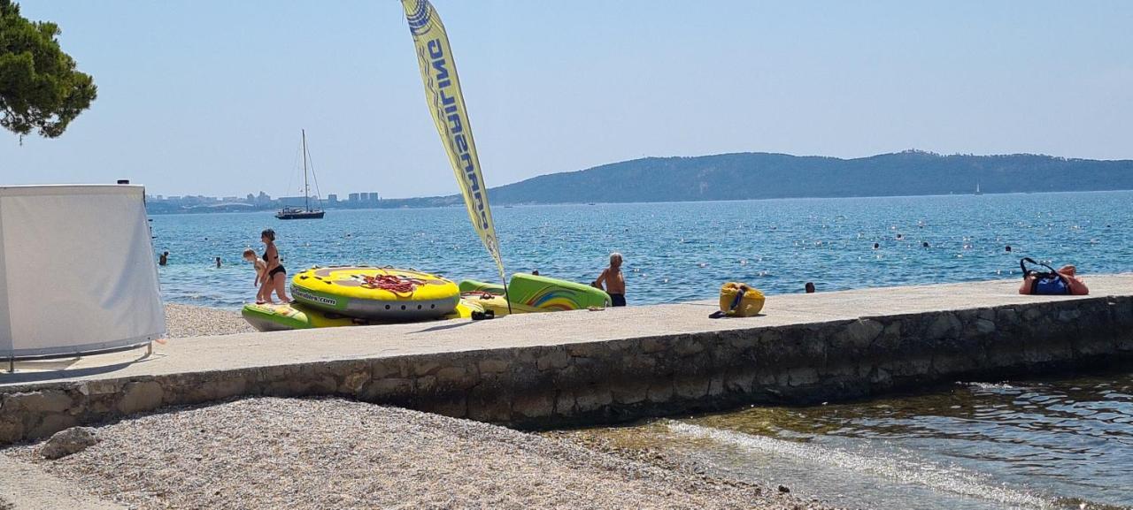 Apartmani Ivana Kaštela Esterno foto