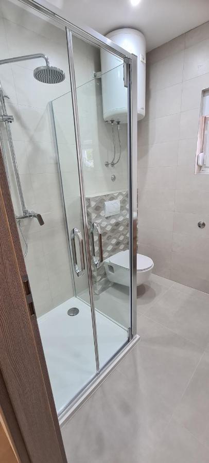 Apartmani Ivana Kaštela Esterno foto